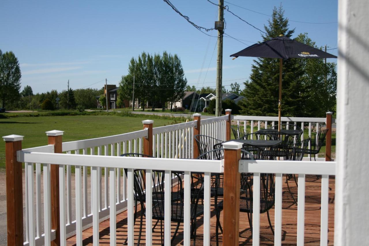 Auberge Presbytere Mont Lac-Vert Hébertville Exteriör bild