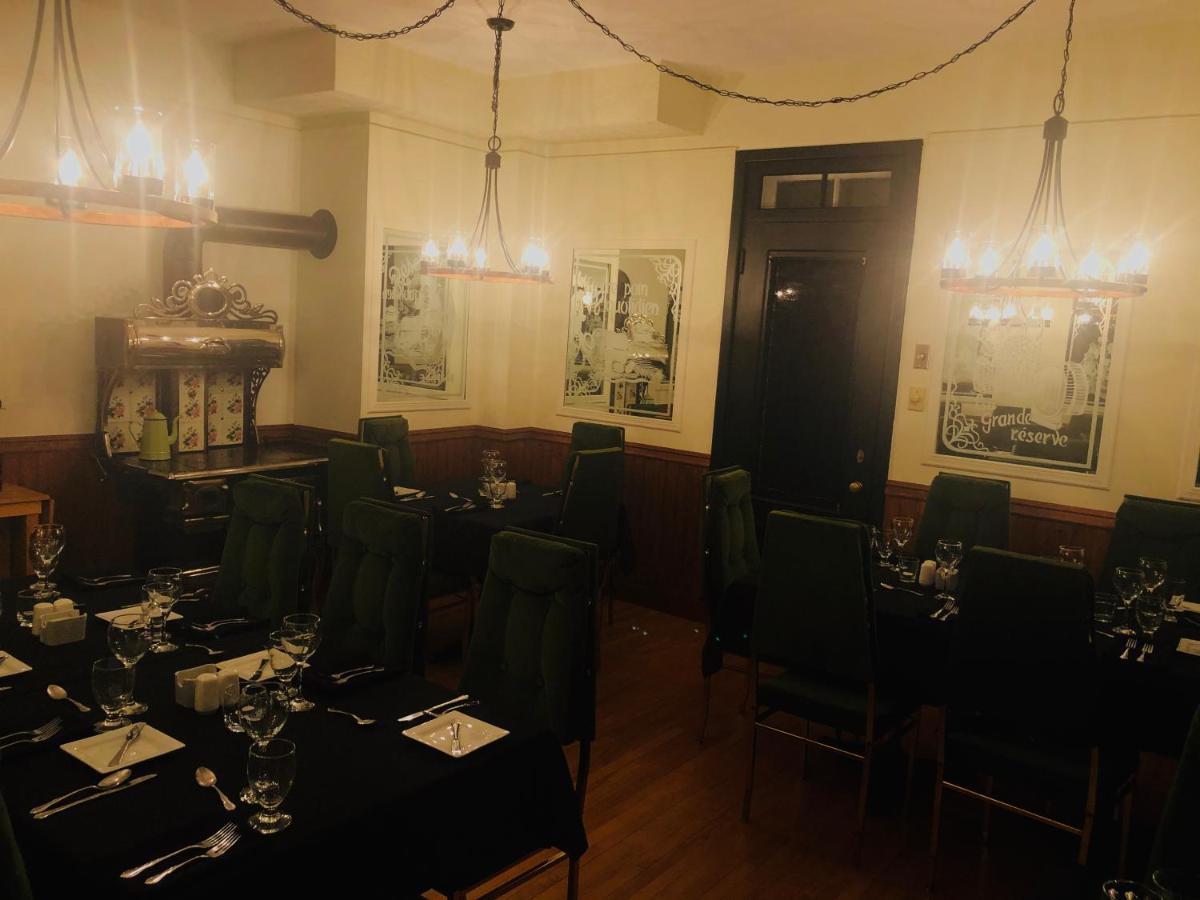 Auberge Presbytere Mont Lac-Vert Hébertville Exteriör bild